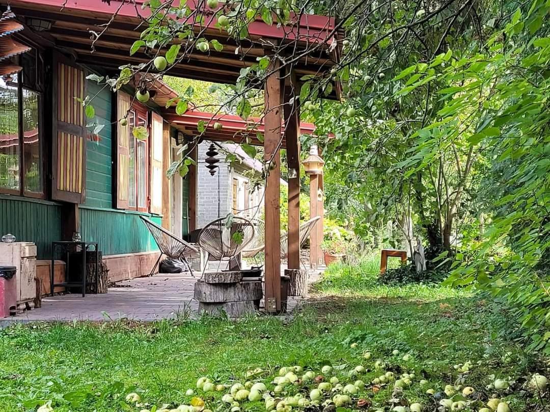 Buglandia Villa Parosla Luaran gambar